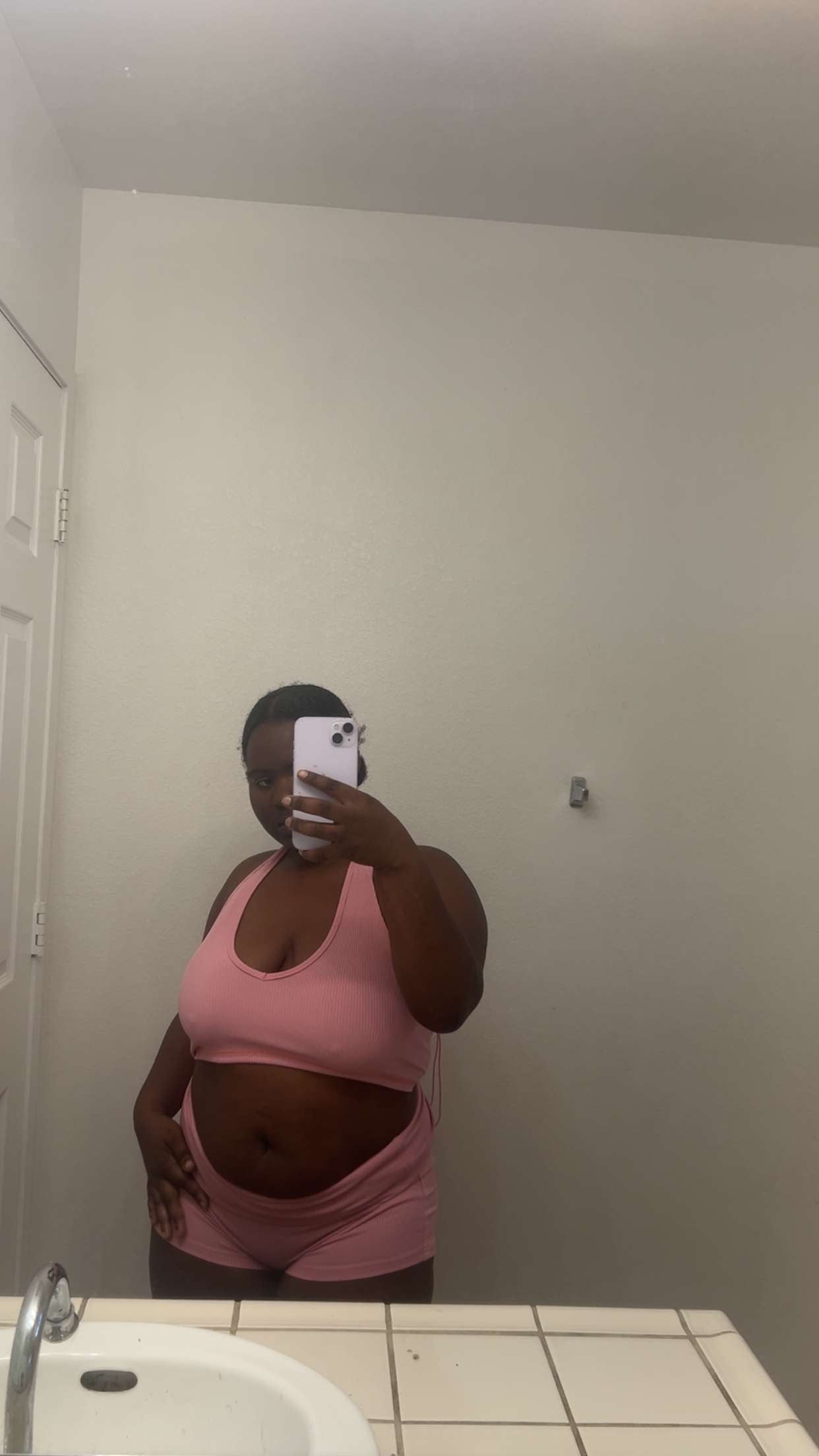 Bratty. 2 pc